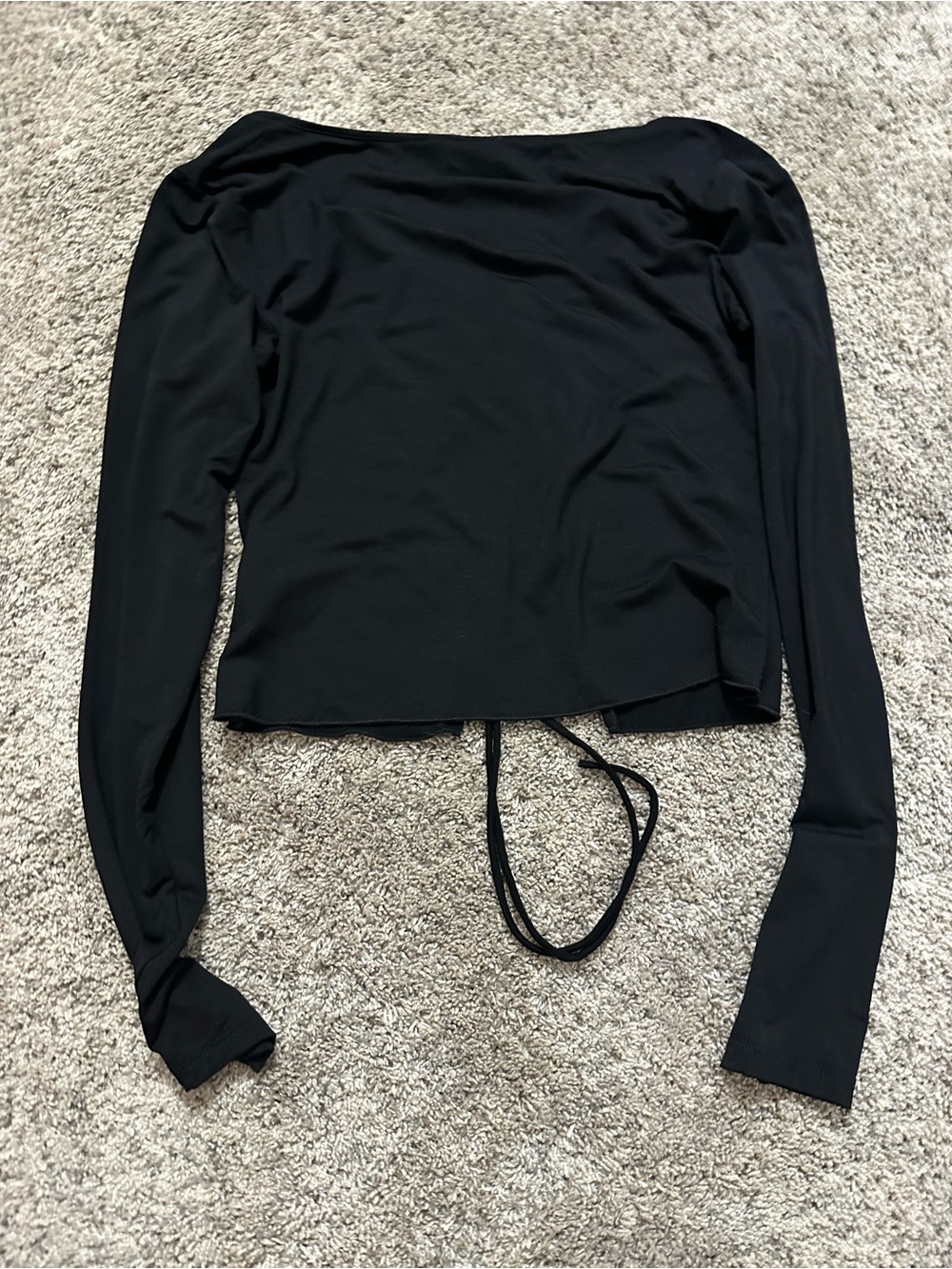#57 Edikted Black Ruched Drawstring Long Sleeve Top - Picture 4 of 4